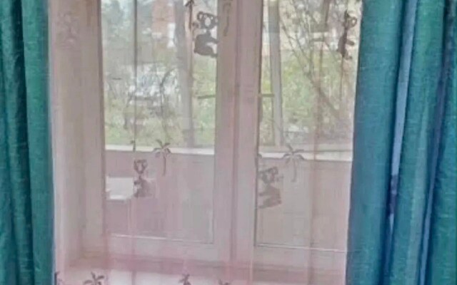 Квартира студия Эконом на Цокольном Этаже