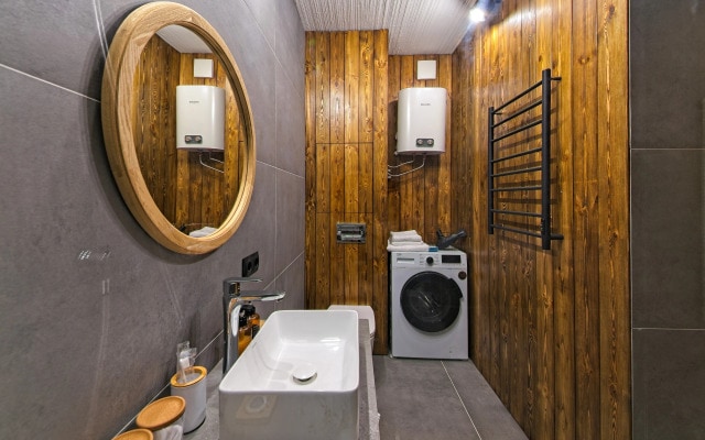 Апартаменты AtHome Bratskaya
