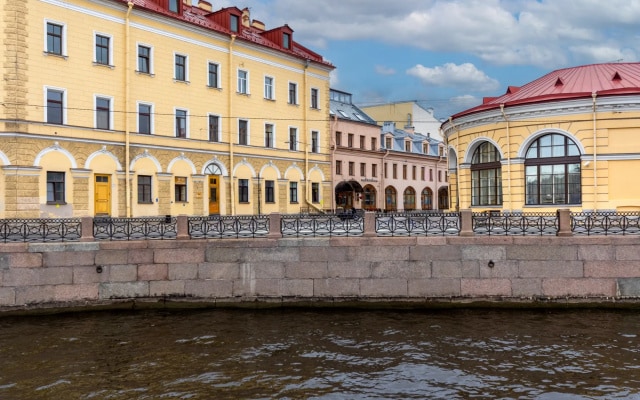 Отель Три Моста