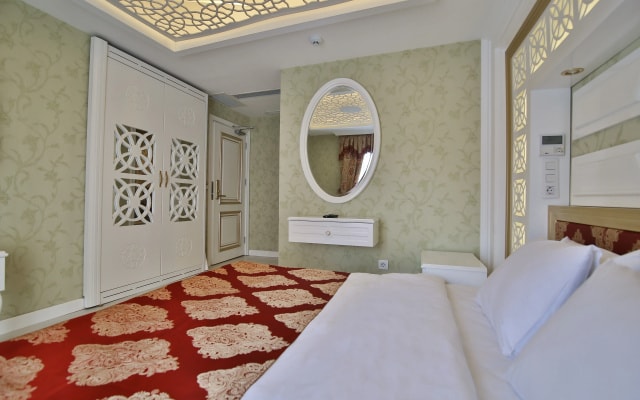 Отель Queens Land Istanbul
