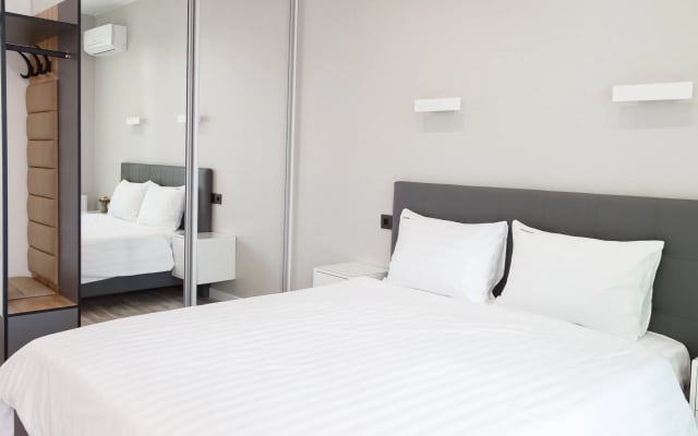 Апартаменты Red Apartments Арт Лайт Ренуар