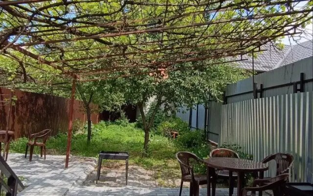 Квартира с одной спальней и выходом в сад