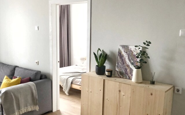 Violet Rooms Apartments