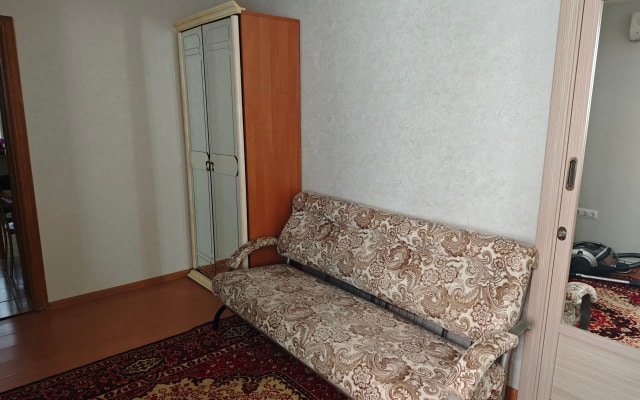 Дом Жукова 10