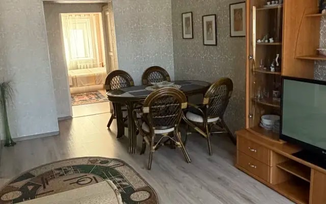 Квартира рядом с рыбной деревней