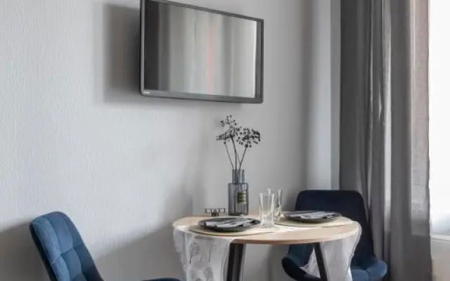 Апартаменты Студия с Балконом Moderna Flat у Аэропорта