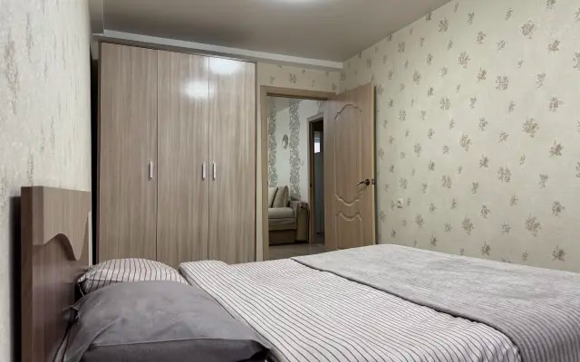 Квартира двухкомнатная в тихом спальном районе