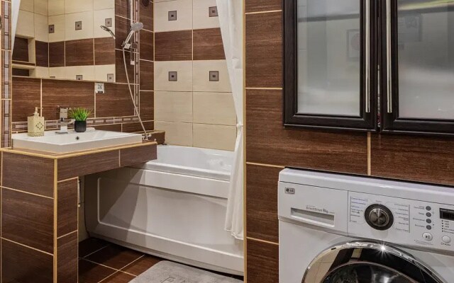 Апартаменты J&N Apartments Двухкомнатные с гидромассажной ванной Советская 10