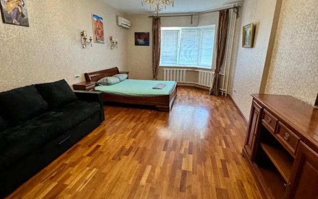 Квартира с Видом на Родину-Мать