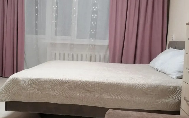 Квартира Уютная с детской площадкой во дворе