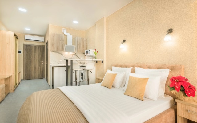 Апартаменты Премиум Голубые Дали 9 B-Flats