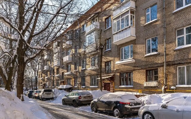 Квартира 2-комнатная у метро Щукинская