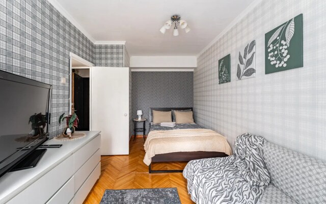 Квартира на Островитянова 21