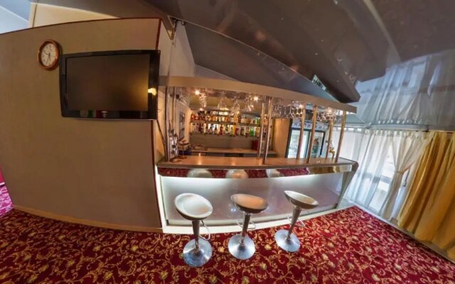 Меблированные комнаты Family Resort Hotel Miloo