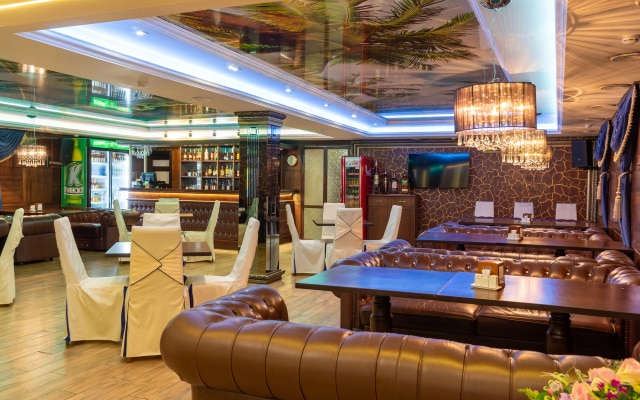 Отель Shine House