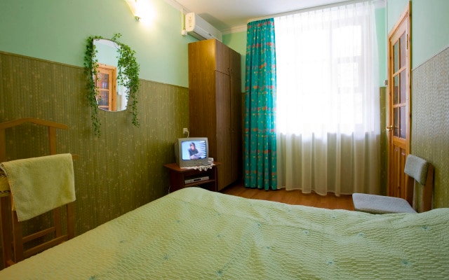 Эллинг Ялта