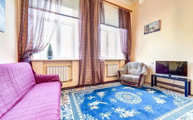 Kirpichniy pereulok 3 Apartments