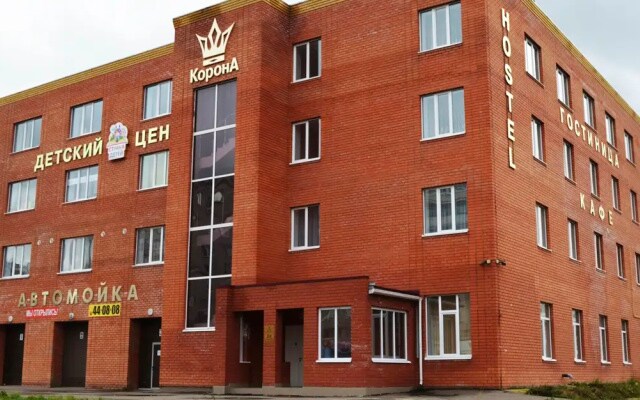 Отель Корона