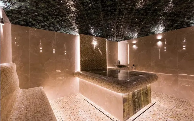 Отель Достоевский