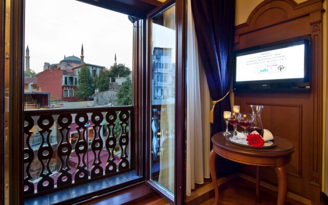 Отель Glk Premier Acropol Suites & Spa