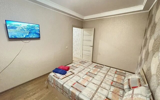 Квартира на улице Братьев Жабровых 3