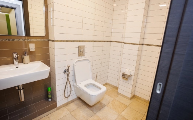 RE hostel Premium