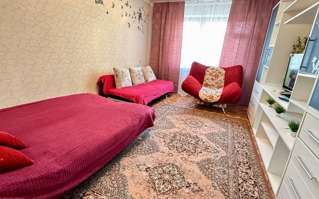 Квартира на Проспекте Врача Сурова 1