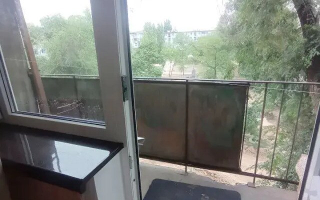 Квартира в Ближайшем к Центру Спальном Районе Волгограда