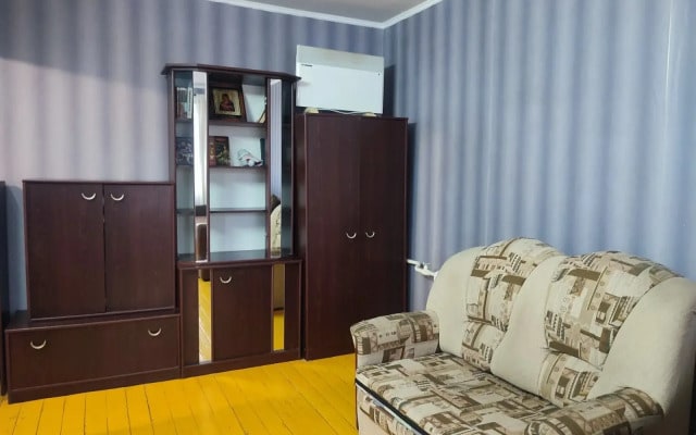Квартира однокомнатная Суворова 105/1