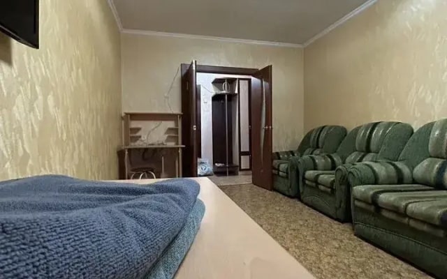 Квартира на Шамиля Усманова 8