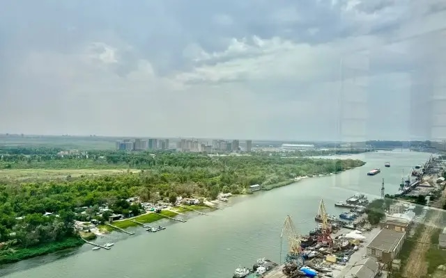 Квартира Студия с Великолепным Видом на Реку