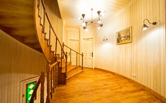 Meroddi Galata Mansion