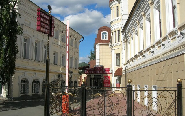 Отель Верона