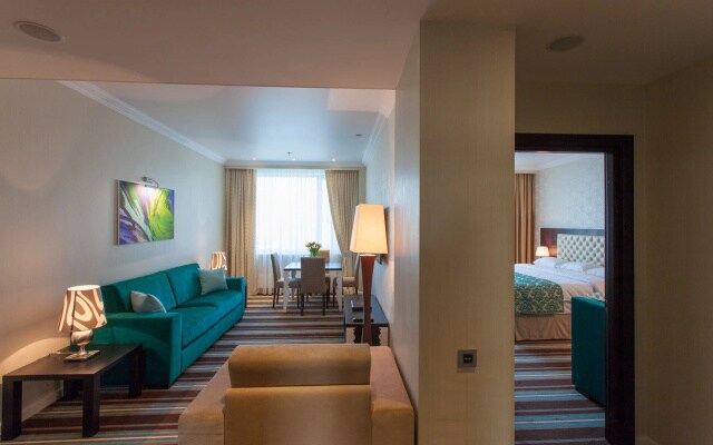 Отель Ramada by Wyndham Kazan City Centre