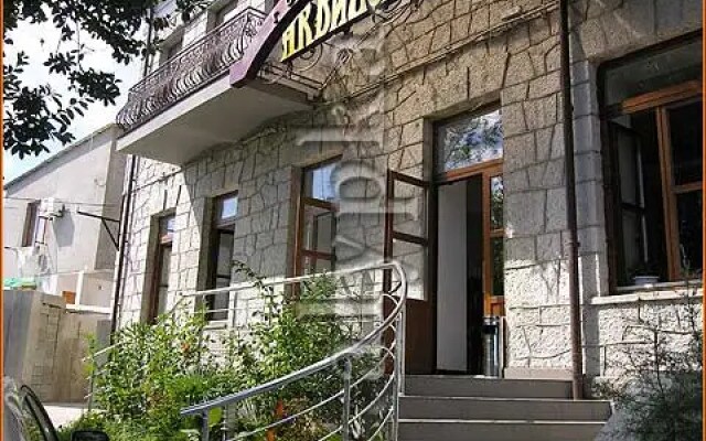 Гостиница Аквилон