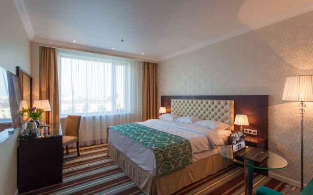 Отель Ramada by Wyndham Kazan City Centre