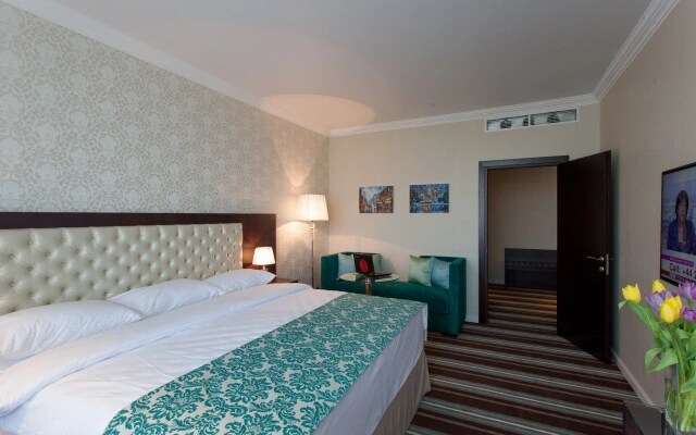 Отель Ramada by Wyndham Kazan City Centre