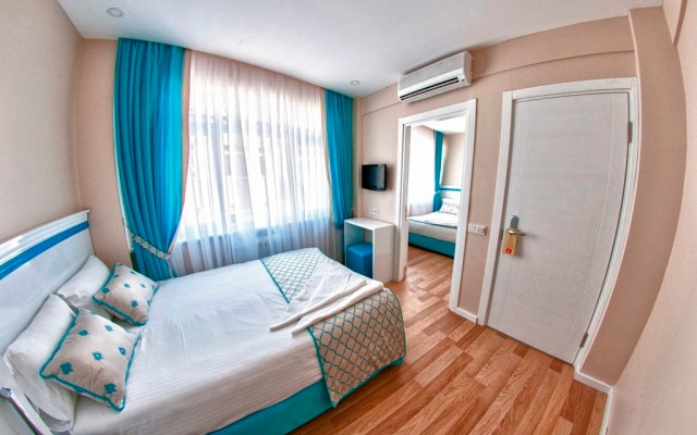 Отель Star Holiday
