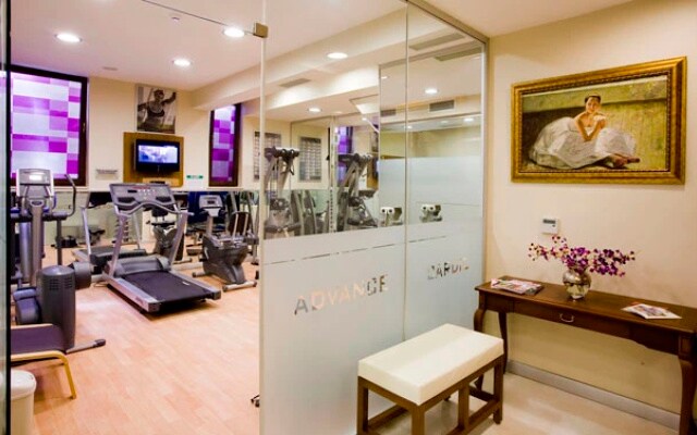 Отель Glk Premier Regency Suites & Spa