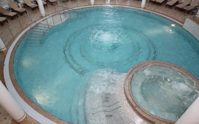 Отель Ramada by Wyndham Yekaterinburg