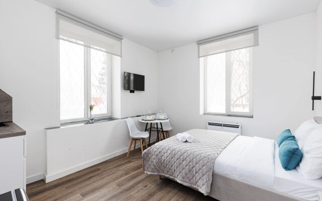 Apartments Ярцевская 1-2