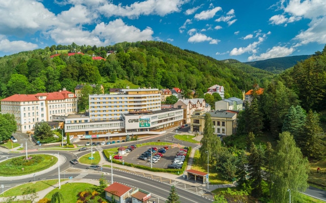 Отель Complex Curie