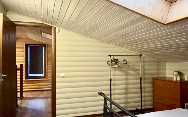 Квартира Двухуровневая Мансарда с Видом на Замок