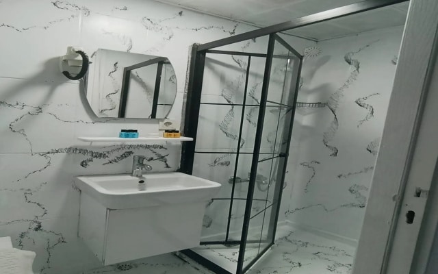 Отель Unique Suite