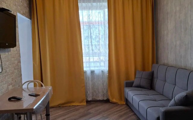 Квартира Уютная Возле Экспоцентра и Аэропорта