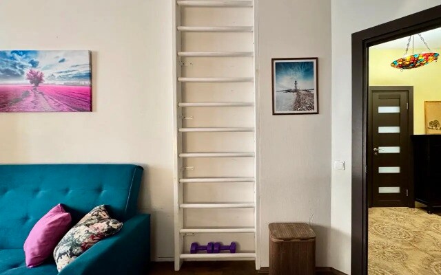Квартира InRoomSPb на Энгельса 136