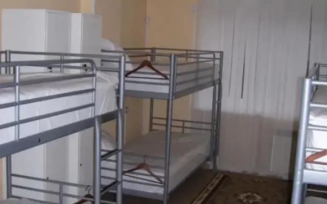100 Friends Hostel