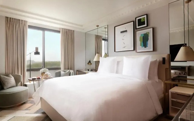 Four Seasons Hotel London at Park Lane