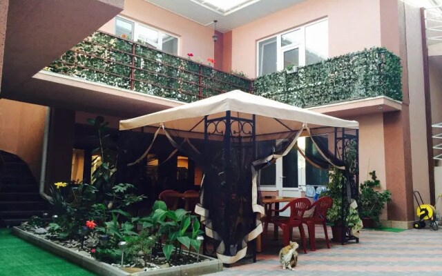 Danetta Inn