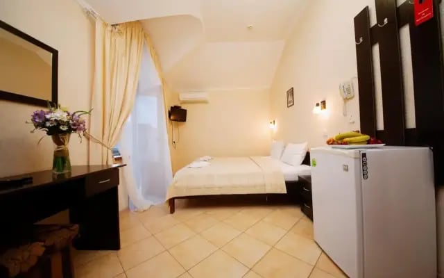 Lubomir Guest House